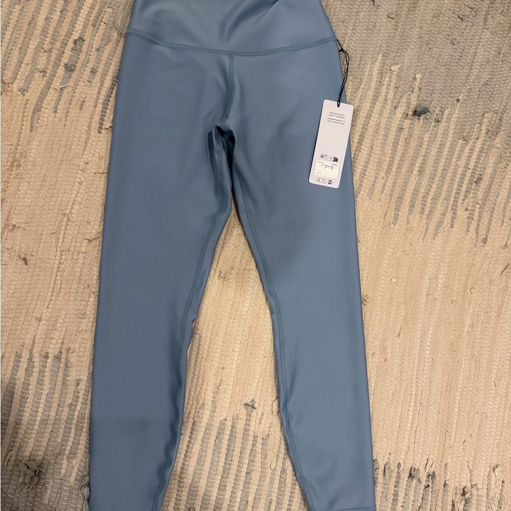 ALO Yoga 7/8 airlift leggings - Picture 4 of 6